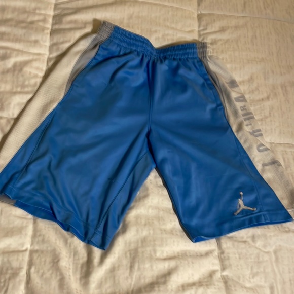 Boys shorts - Picture 2 of 3